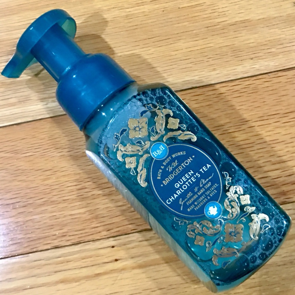 NWT Bath & Body Works Queen Charlottes’s Tea Gentle & Clean Foaming Hand Soap